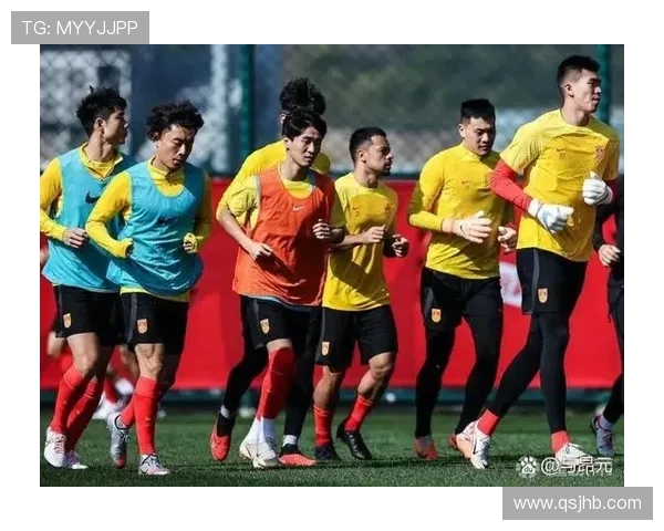 广州足球队实力变革引发热议球迷期待未来发展与挑战 广州足球队实力变革引发热议球迷期待未来发展与挑战