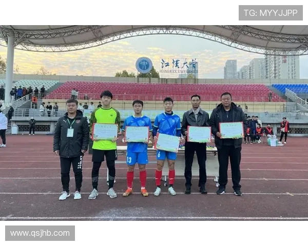 武汉足球队在冠军赛中的比赛经验与表现分析