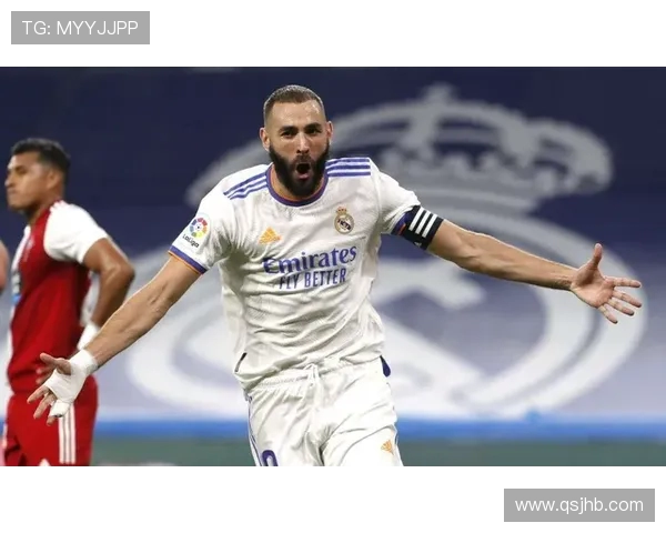 本泽马:从足坛巨星到传奇球员的辉煌历程与未来展望